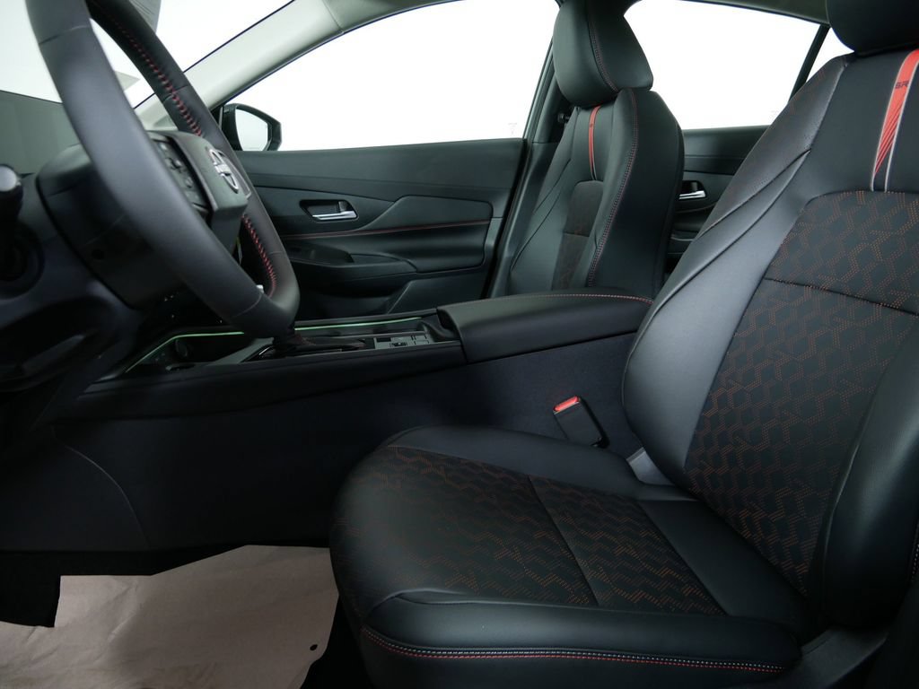 New 2026 Nissan Sentra SR w/ SR Premium Package FWD image 15