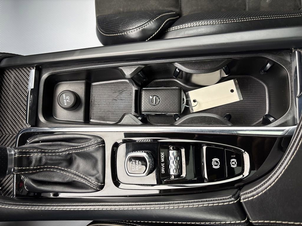Used 2018 Volvo XC90 T6 R-Design w/ Convenience Package image 54