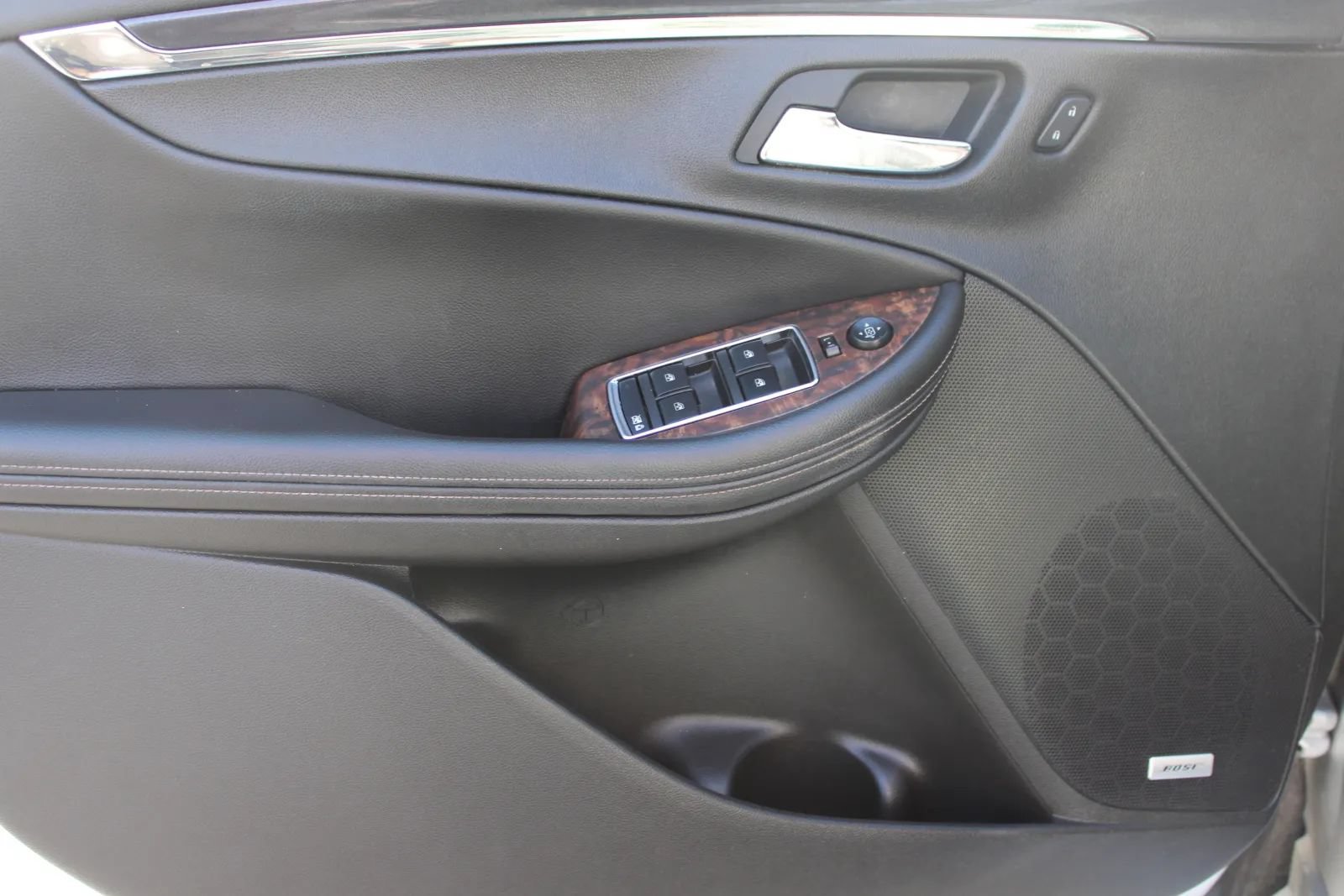 Used 2014 Chevrolet Impala LT FWD image 17