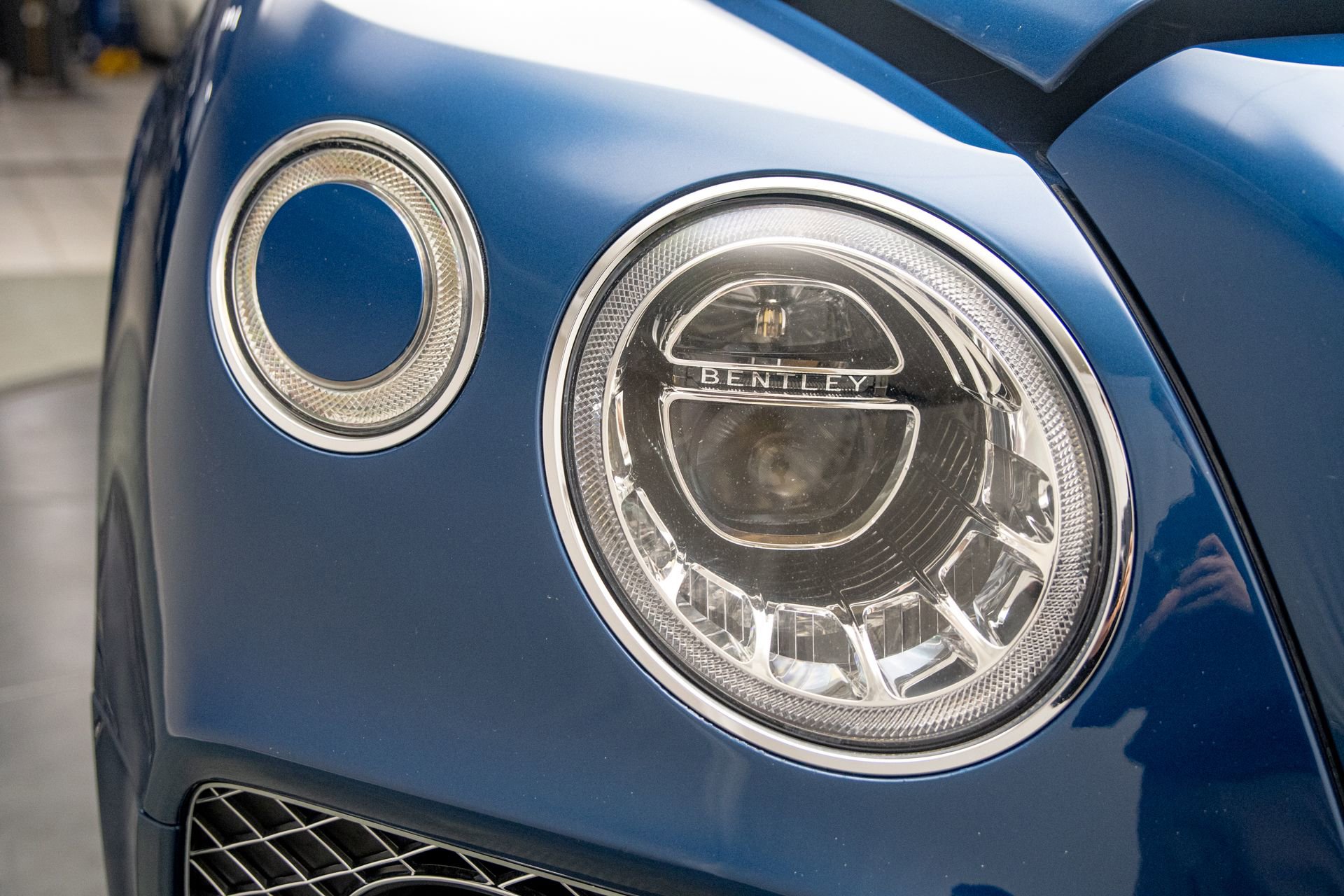 Used 2018 Bentley Bentayga Activity image 31