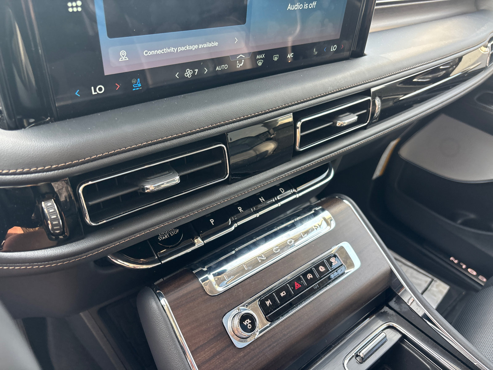 New 2026 Lincoln Aviator Reserve AWD/4WD image 21