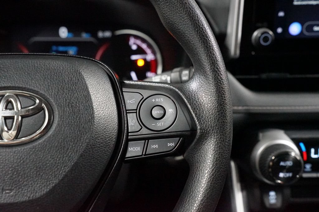 Certified 2025 Toyota RAV4 XLE FWD image 13