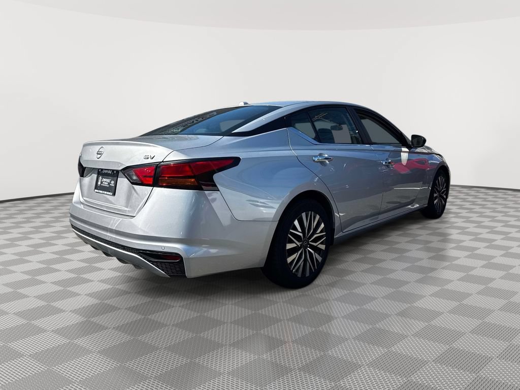 Used 2024 Nissan Altima 2.5 SV FWD image 4
