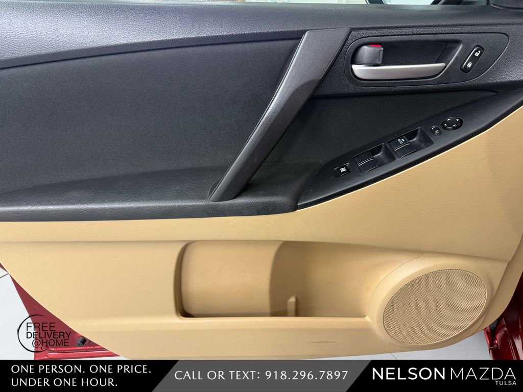 Used 2011 MAZDA MAZDA3 i Touring FWD image 18