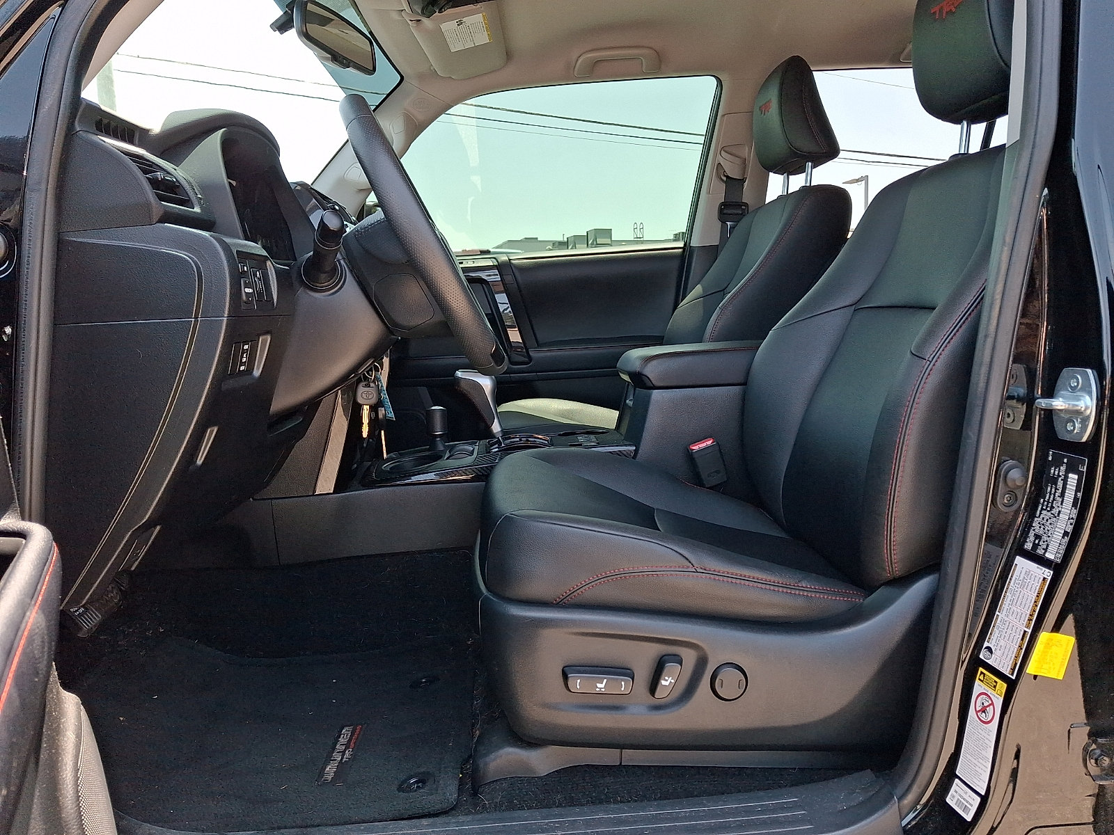 Used 2019 Toyota 4Runner TRD Off-Road Premium AWD/4WD image 12