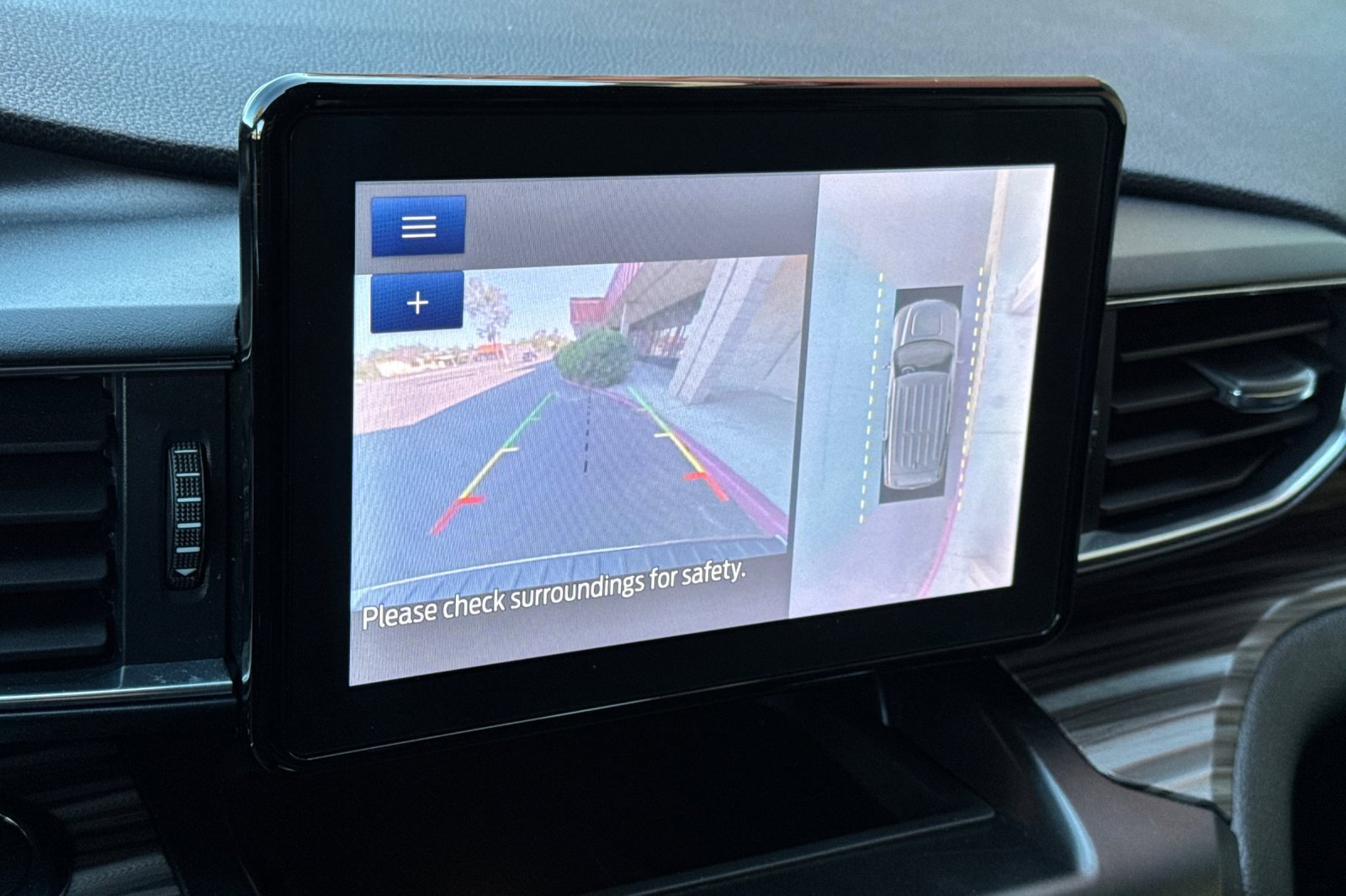 Used 2020 Ford Explorer Limited w/ Class III Trailer Tow Package image 20