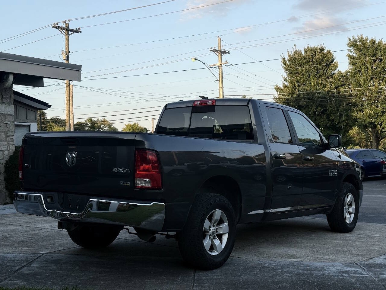 Used 2017 RAM 1500 Classic SLT AWD/4WD image 6