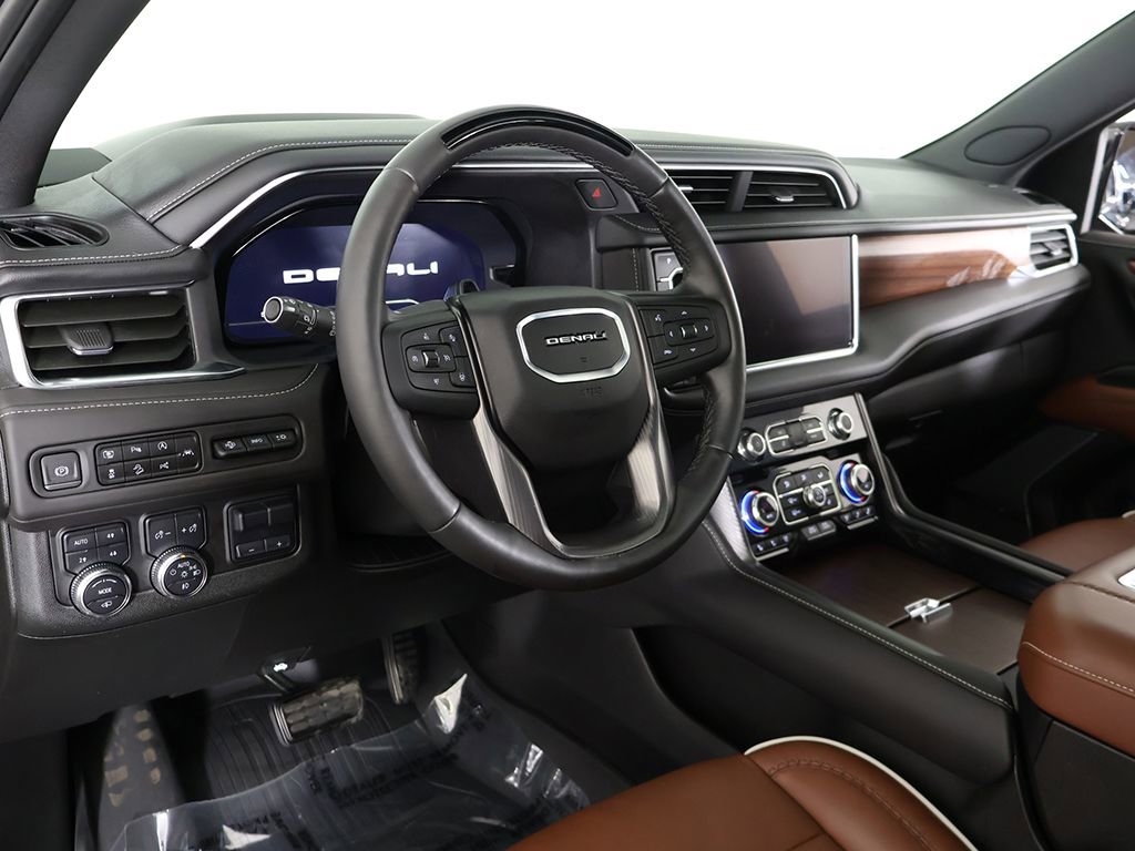 Used 2023 GMC Yukon Denali Ultimate w/ LPO, Floor Liner Package image 37