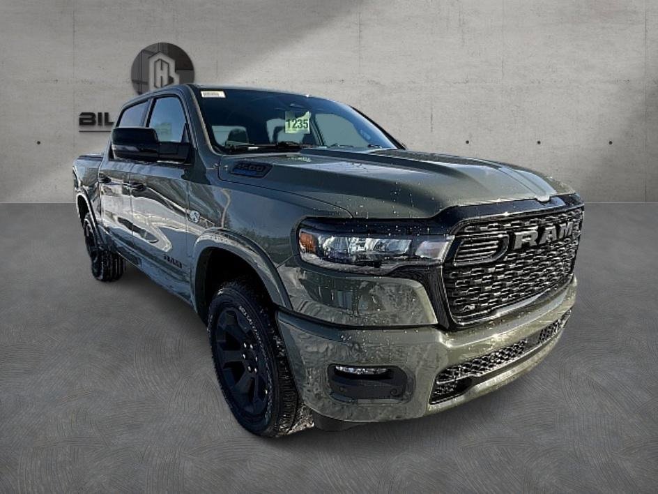 New 2026 RAM 1500 4x4 Crew Cab image 4