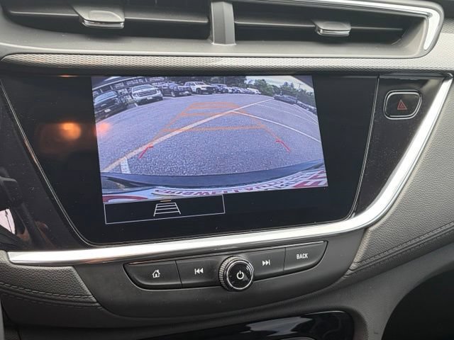 Used 2023 Buick Encore GX Select w/ Sport Touring Package FWD image 3