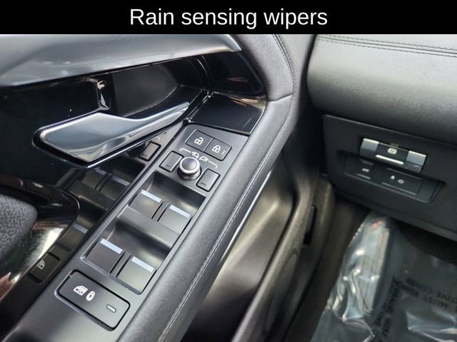 Used 2021 Land Rover Range Rover Evoque S image 35