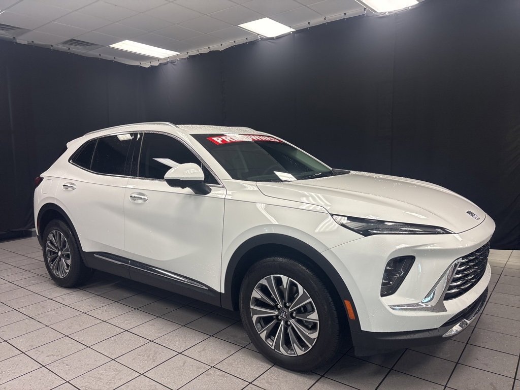 Used 2025 Buick Envision Preferred