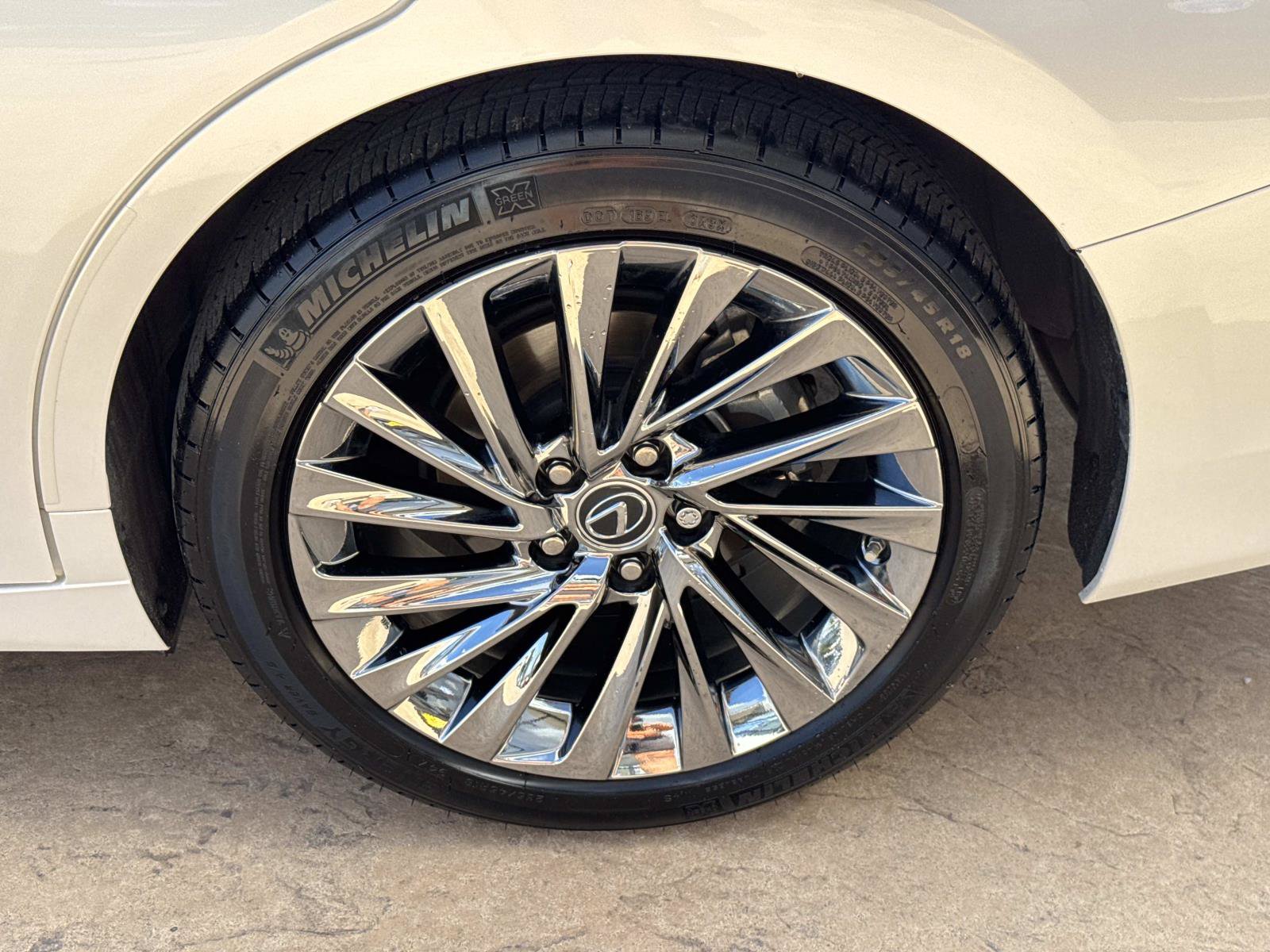 Used 2024 Lexus ES 300h w/ Technology Package FWD image 22