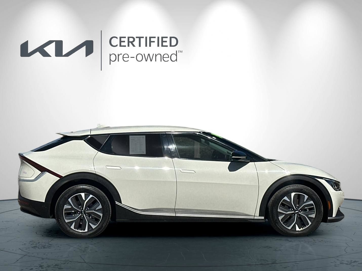 Certified 2024 Kia EV6 Light AWD/4WD image 3