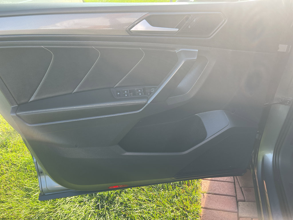 Used 2022 Volkswagen Tiguan SE image 20