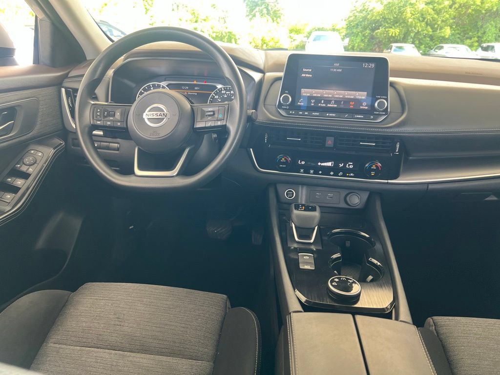 Used 2021 Nissan Rogue SV AWD/4WD image 16