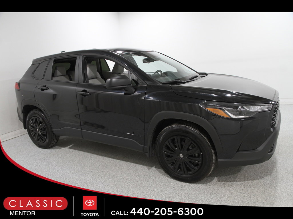 Certified 2025 Toyota Corolla Cross L image 1