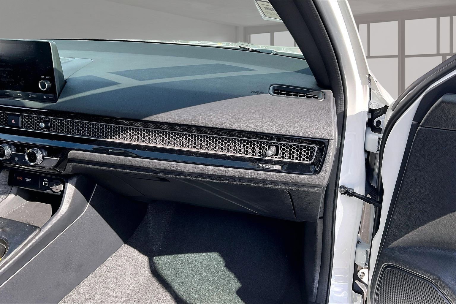 Used 2023 Honda Civic Sport image 26