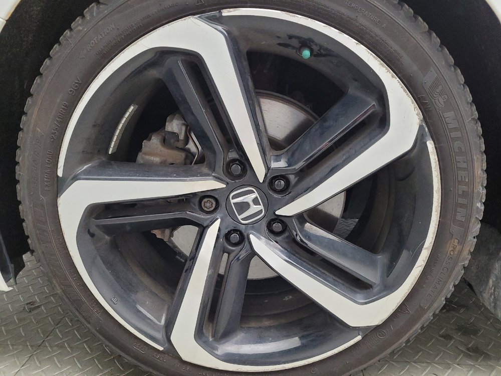 Used 2018 Honda Accord Sport image 31