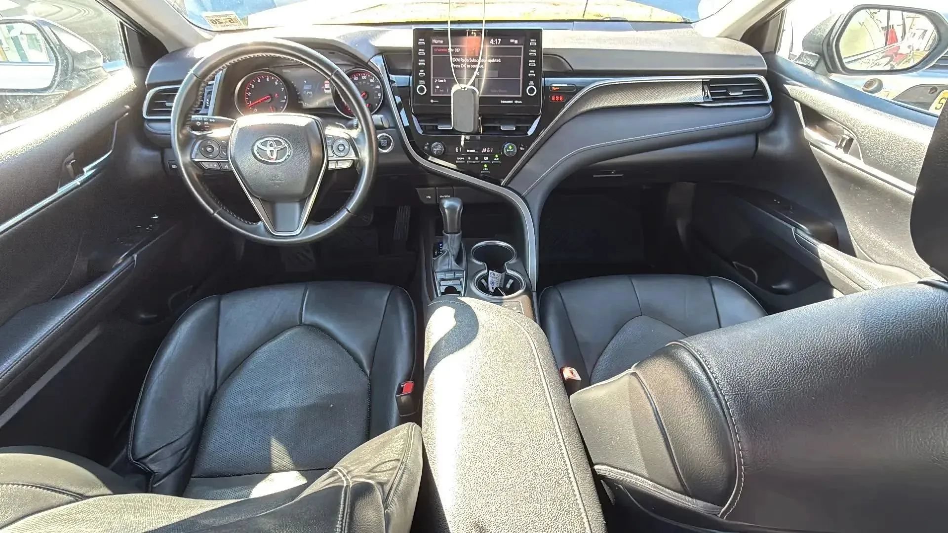 Used 2021 Toyota Camry XSE FWD image 29