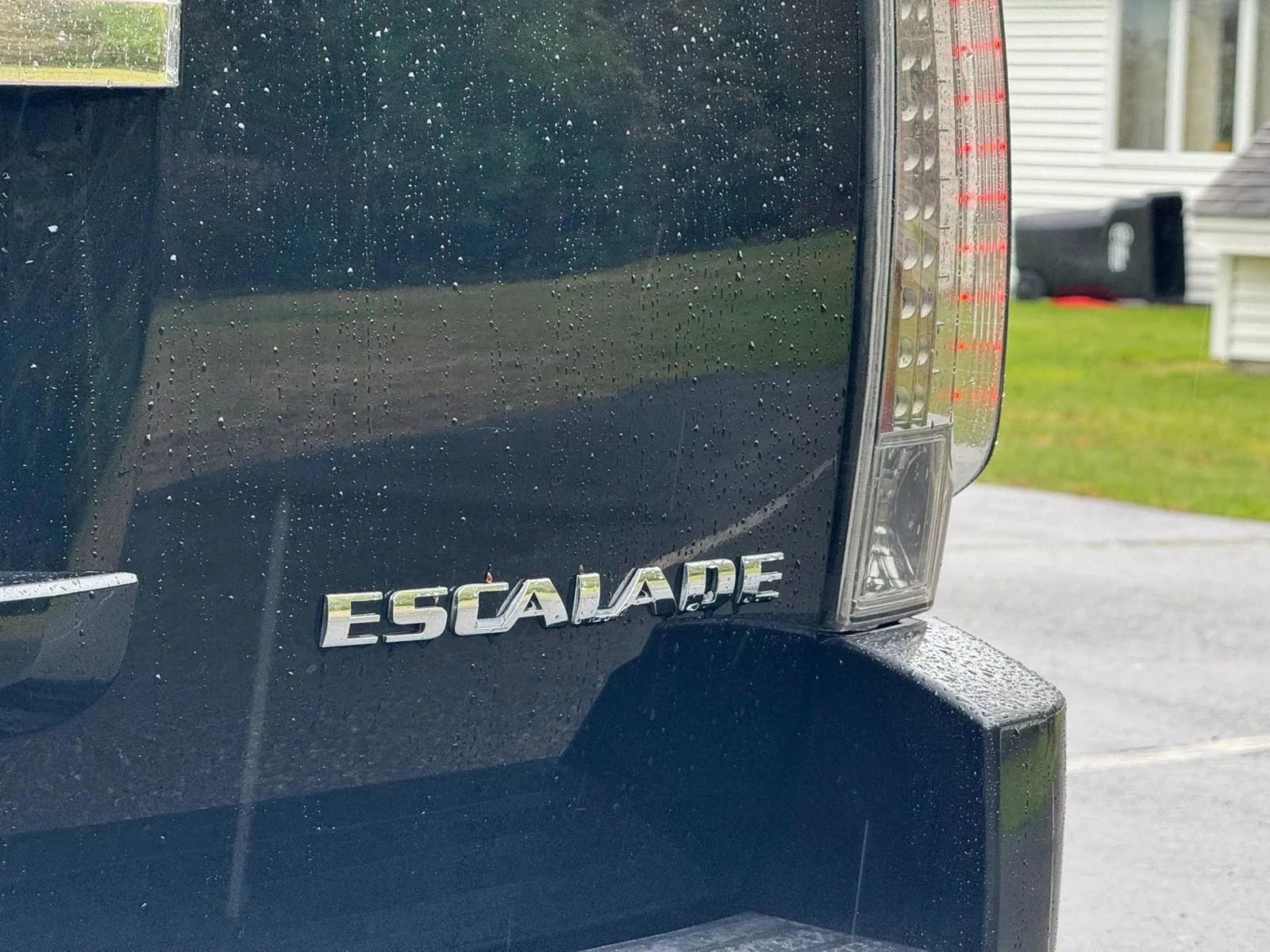 Used 2014 Cadillac Escalade Premium AWD/4WD image 9