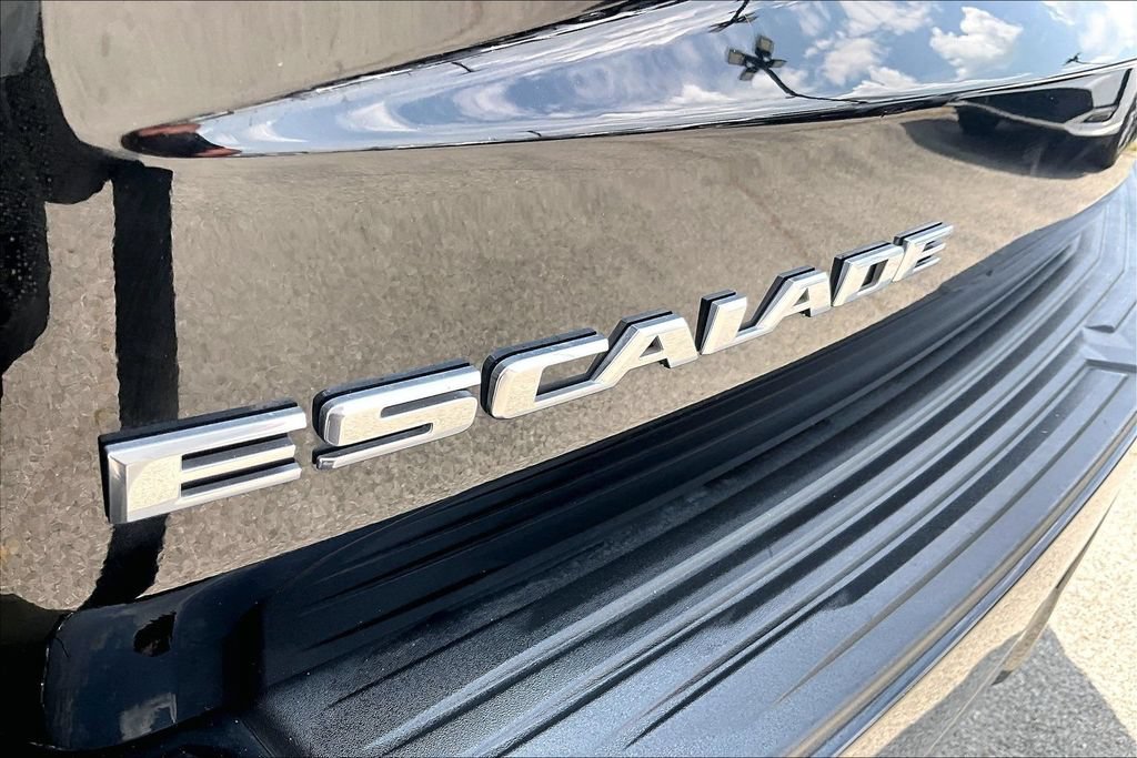 Used 2025 Cadillac Escalade ESV Premium Luxury AWD/4WD image 43