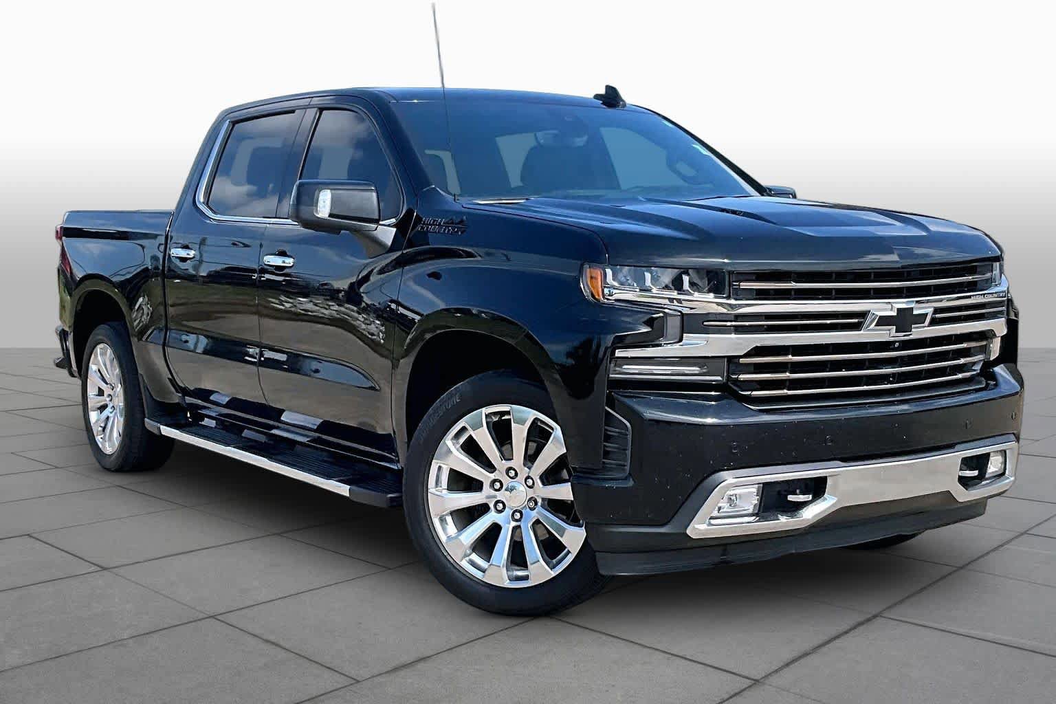Used 2022 Chevrolet Silverado 1500 High Country w/ Technology Package AWD/4WD image 3