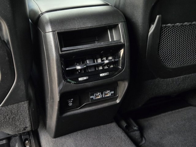 Used 2022 Jeep Grand Cherokee Altitude image 16