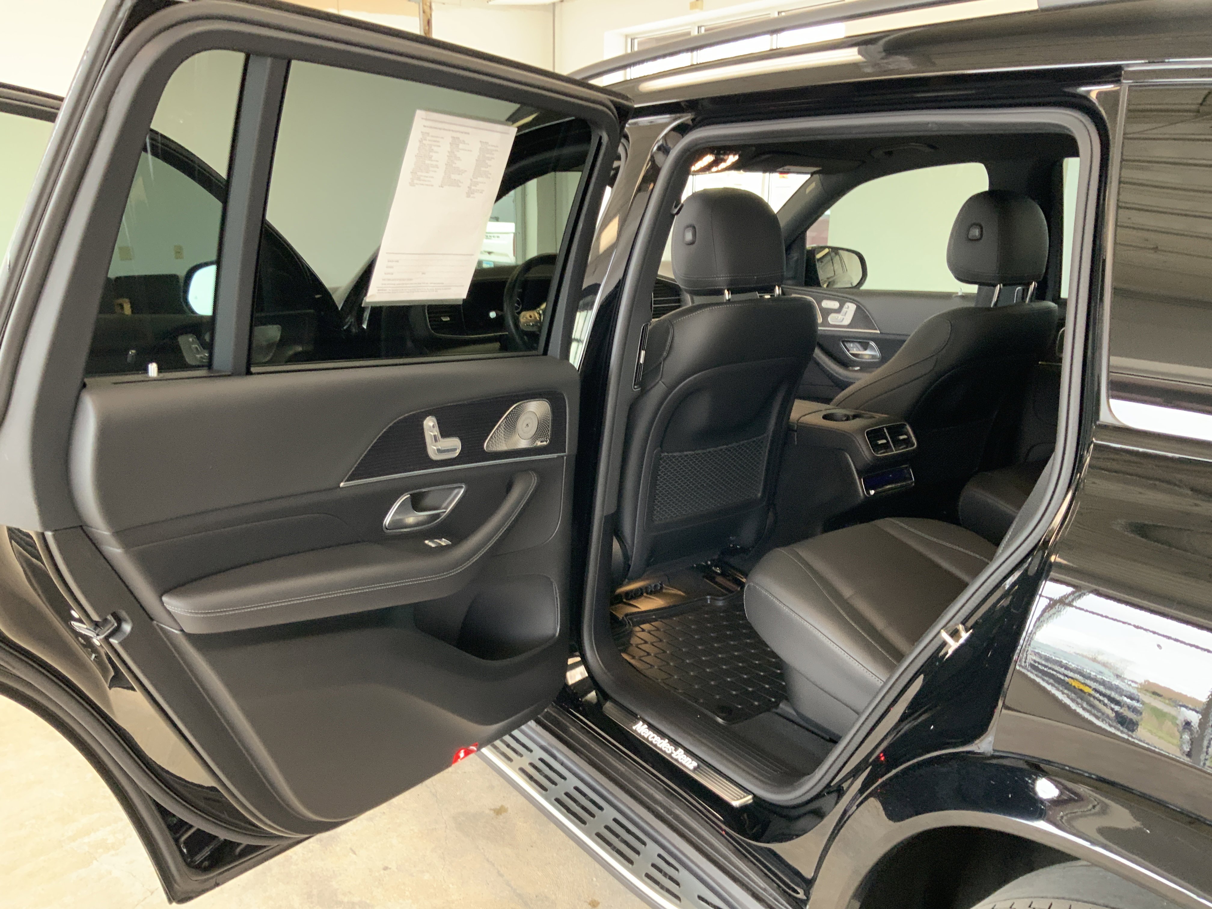 Used 2022 Mercedes-Benz GLS 450 4MATIC image 27