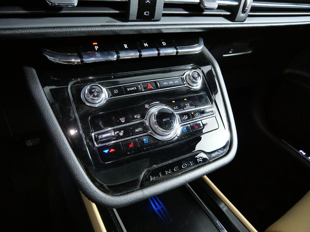 Certified 2022 Lincoln Corsair Reserve w/ Equipment Group 201A image 22