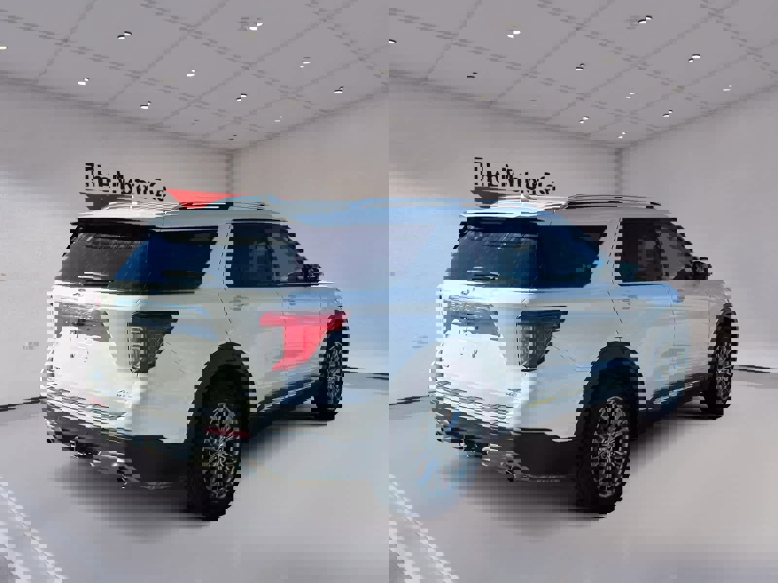 Certified 2022 Ford Explorer Limited w/ Class IV Trailer Tow Package image 5