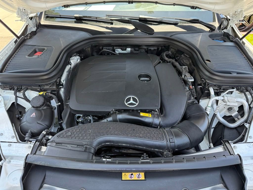 Certified 2022 Mercedes-Benz GLC 300 image 20