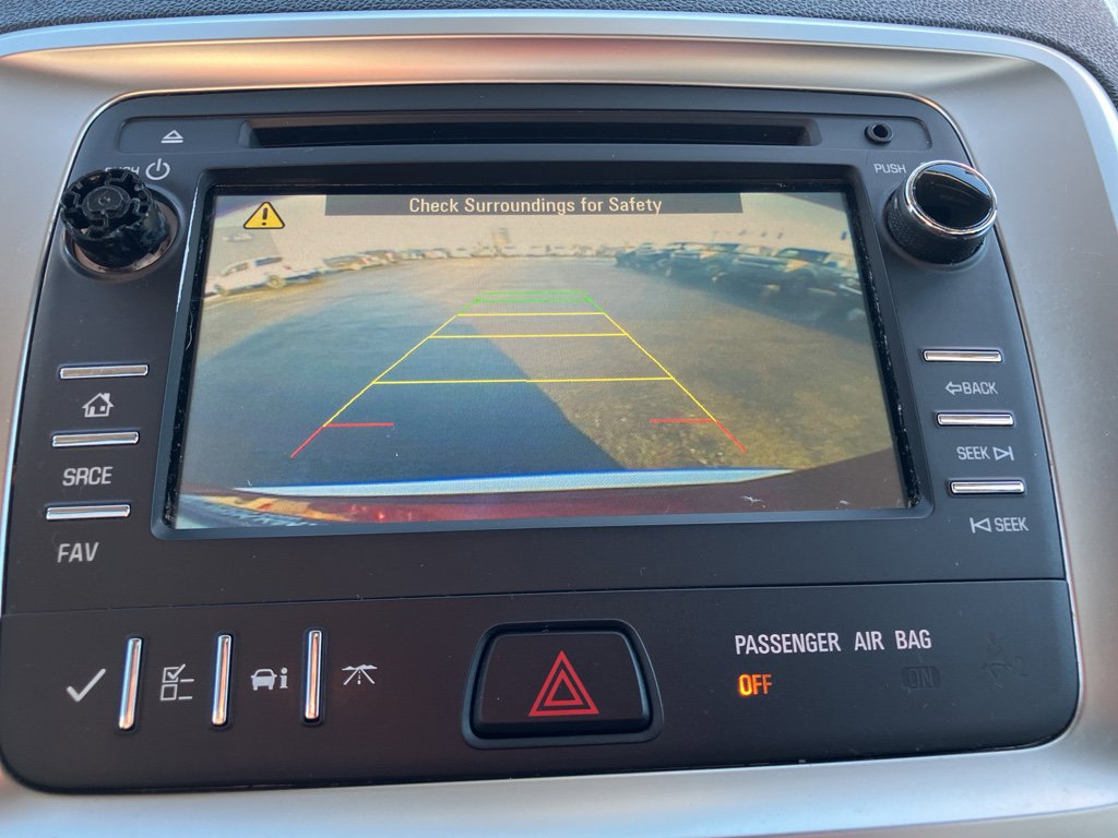 Used 2016 GMC Acadia SLE image 17