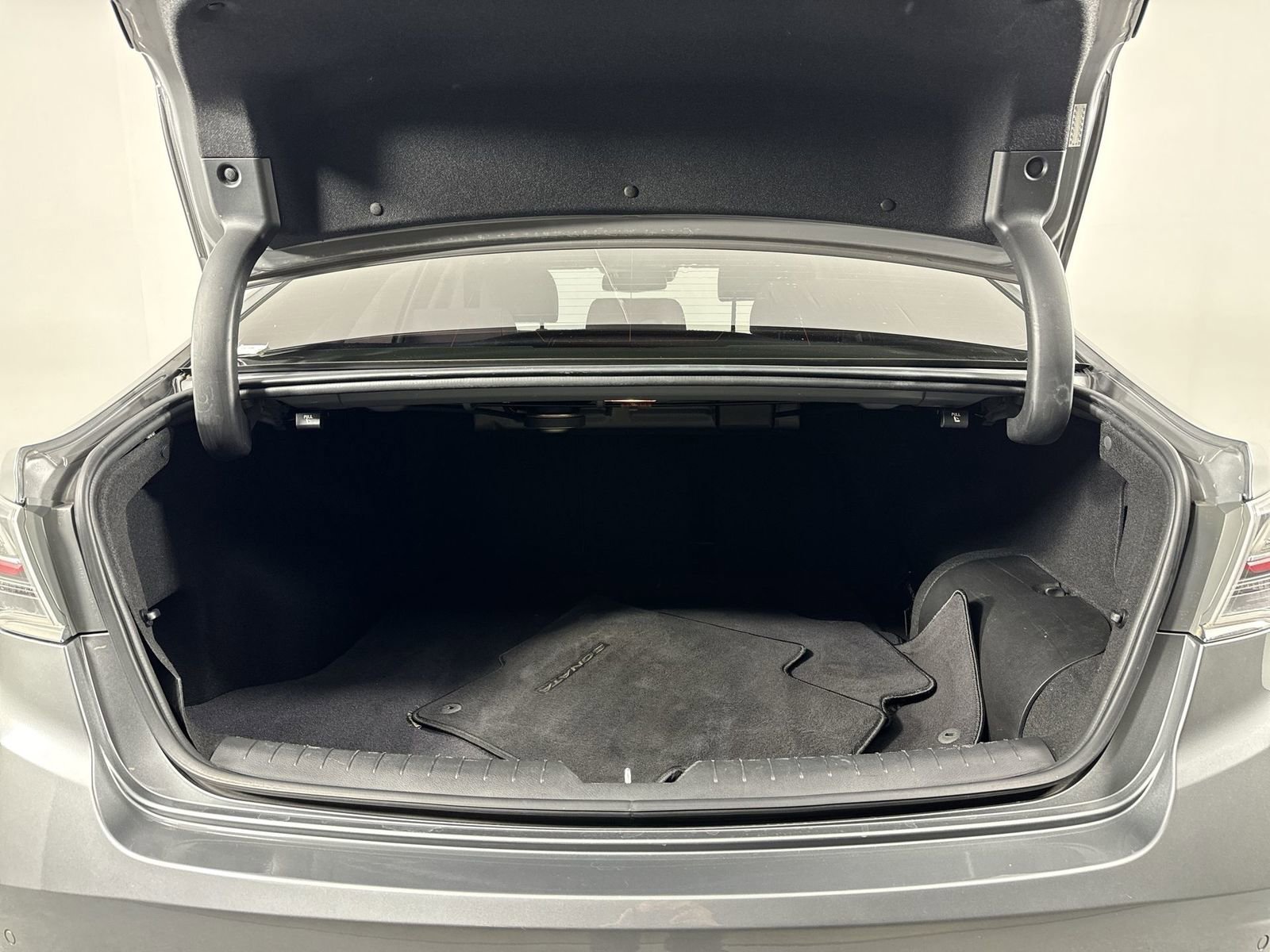 Used 2018 Hyundai Sonata Limited w/ Ultimate Package 02 image 33