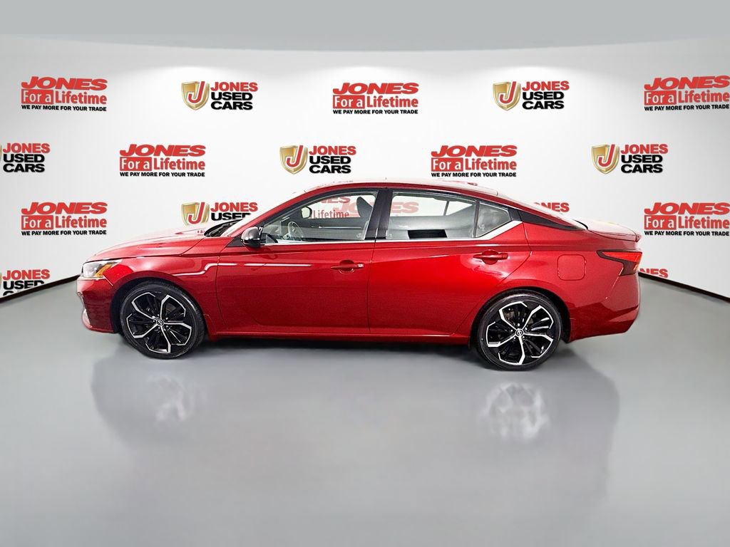 Certified 2023 Nissan Altima 2.5 SR w/ SR Premium Package FWD image 16