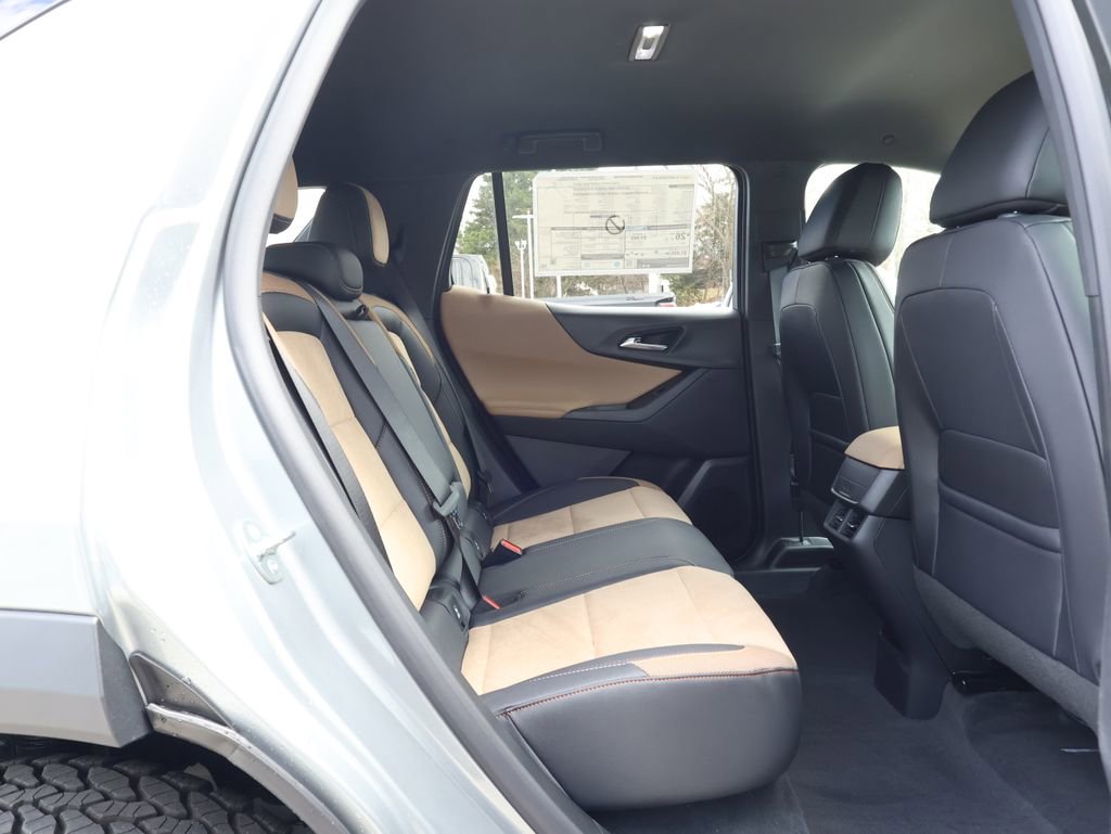 New 2026 Chevrolet Equinox ACTIV w/ Safety and Technology Package image 31