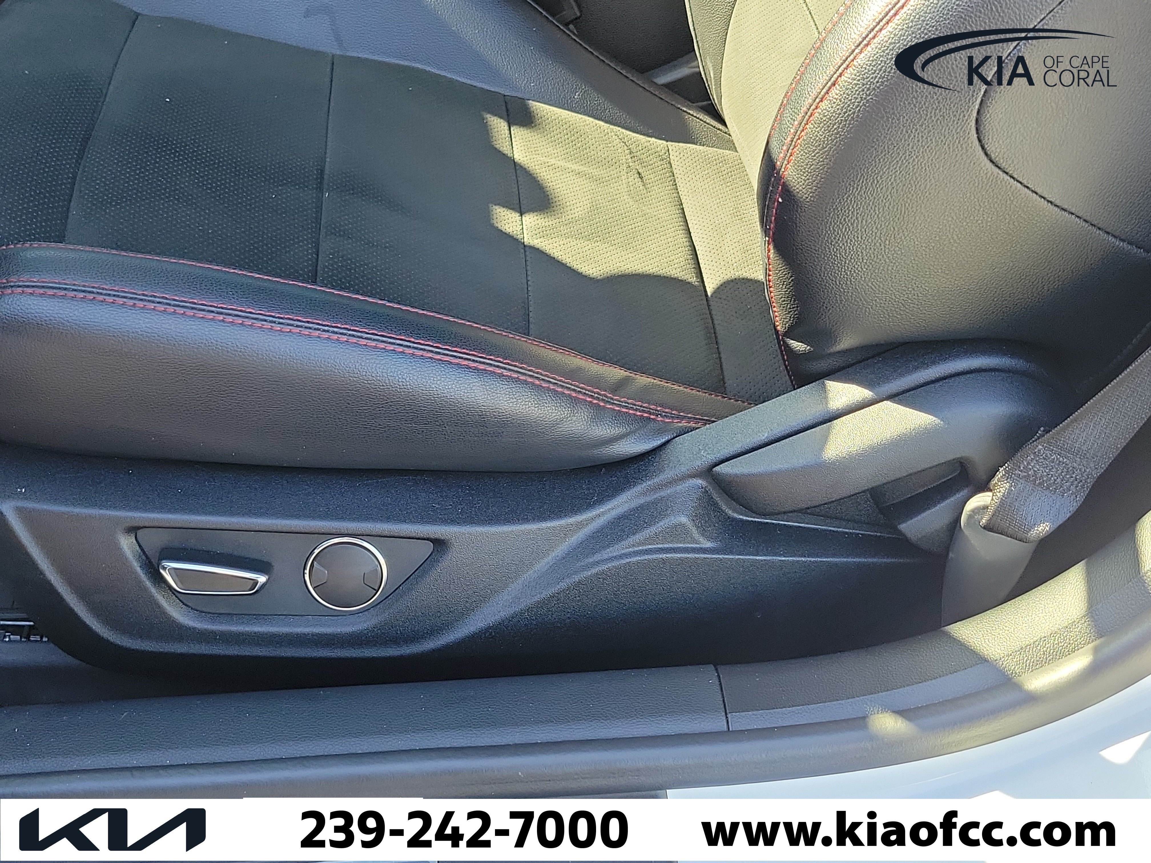 Used 2017 Ford Mustang GT Premium RWD image 14