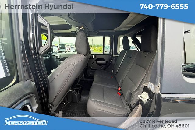 Used 2021 Jeep Wrangler Unlimited Sport AWD/4WD image 9
