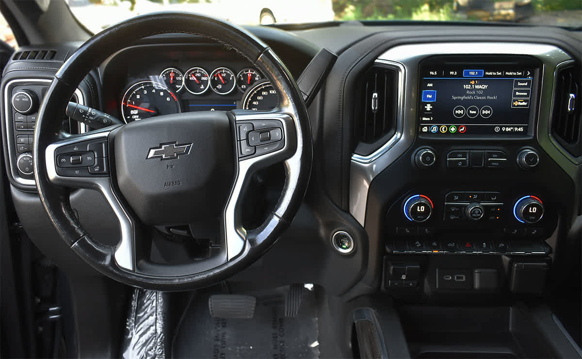 Used 2020 Chevrolet Silverado 1500 RST w/ True North Edition AWD/4WD image 12