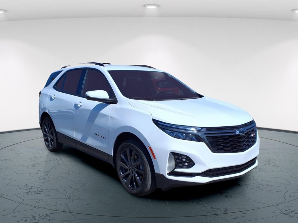 Used 2023 Chevrolet Equinox RS image 1