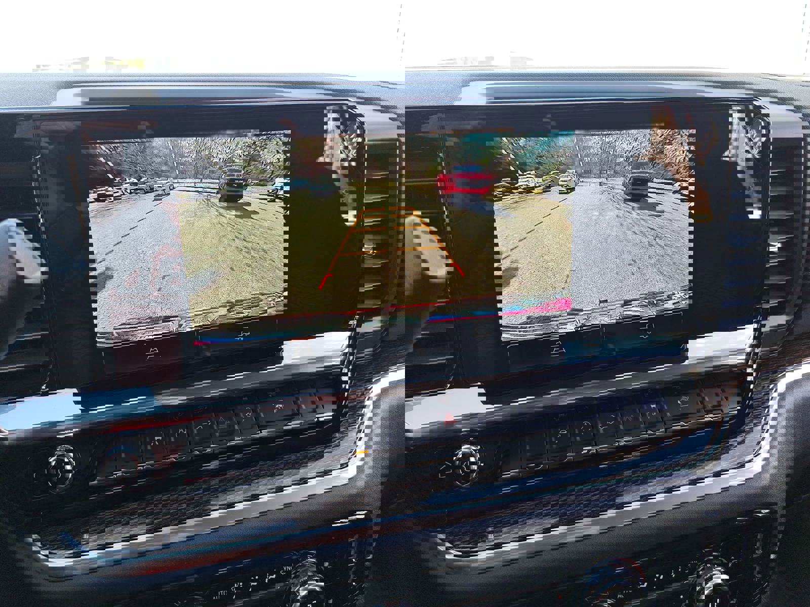 New 2025 GMC Sierra 1500 Elevation w/ LPO, Elevation Black Package AWD/4WD image 24