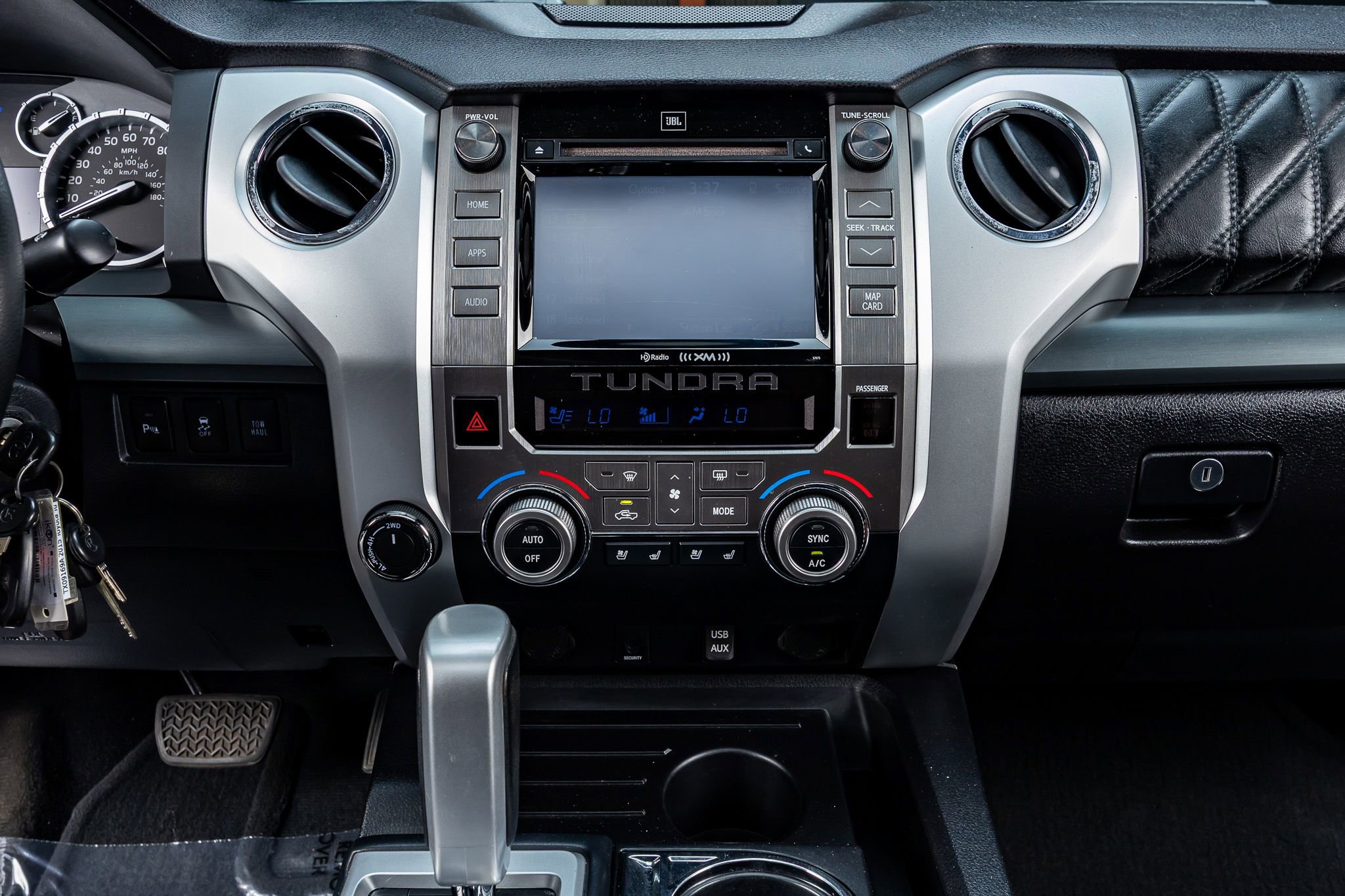 Used 2015 Toyota Tundra Platinum AWD/4WD image 23