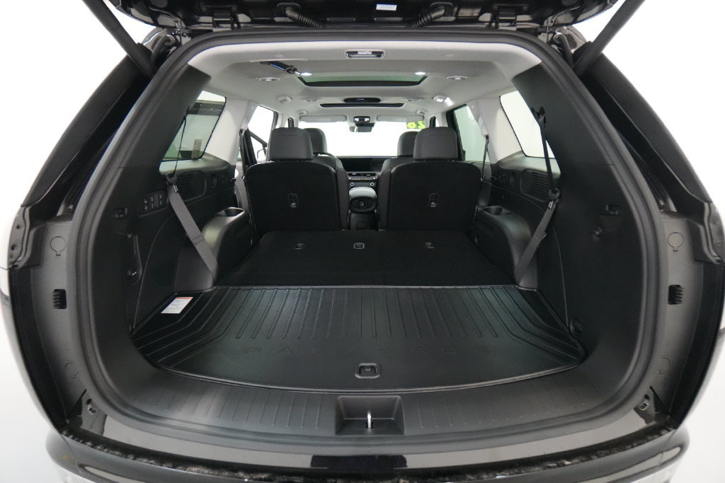 Certified 2026 Hyundai Palisade Limited AWD/4WD image 33