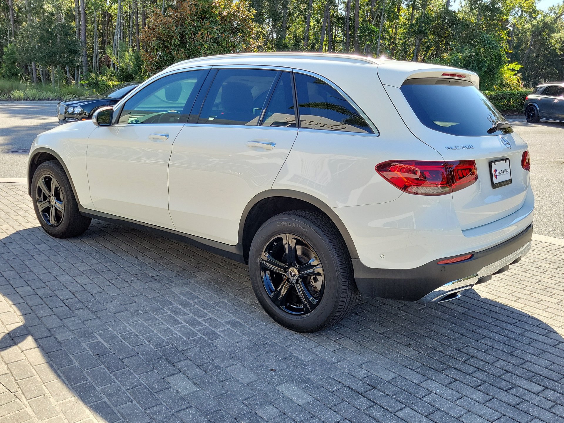 Used 2021 Mercedes-Benz GLC 300 w/ Premium Package image 2