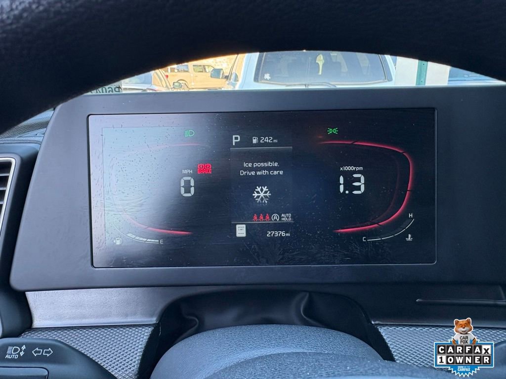 Certified 2025 Kia Sportage LX image 16