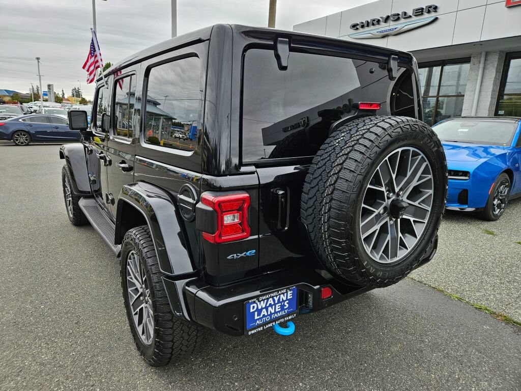 Used 2024 Jeep Wrangler High Altitude AWD/4WD image 3