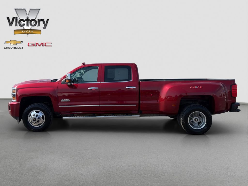 Used 2018 Chevrolet Silverado 3500 High Country w/ Duramax Plus Package image 3