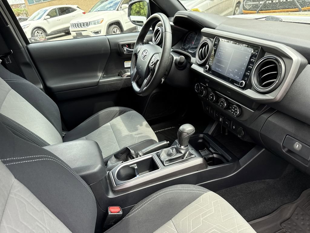 Used 2020 Toyota Tacoma TRD Off-Road w/ Technology Package AWD/4WD image 29