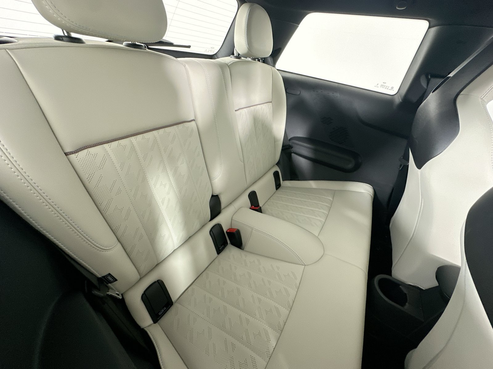Certified 2026 MINI Cooper 2-Door Hardtop FWD image 37