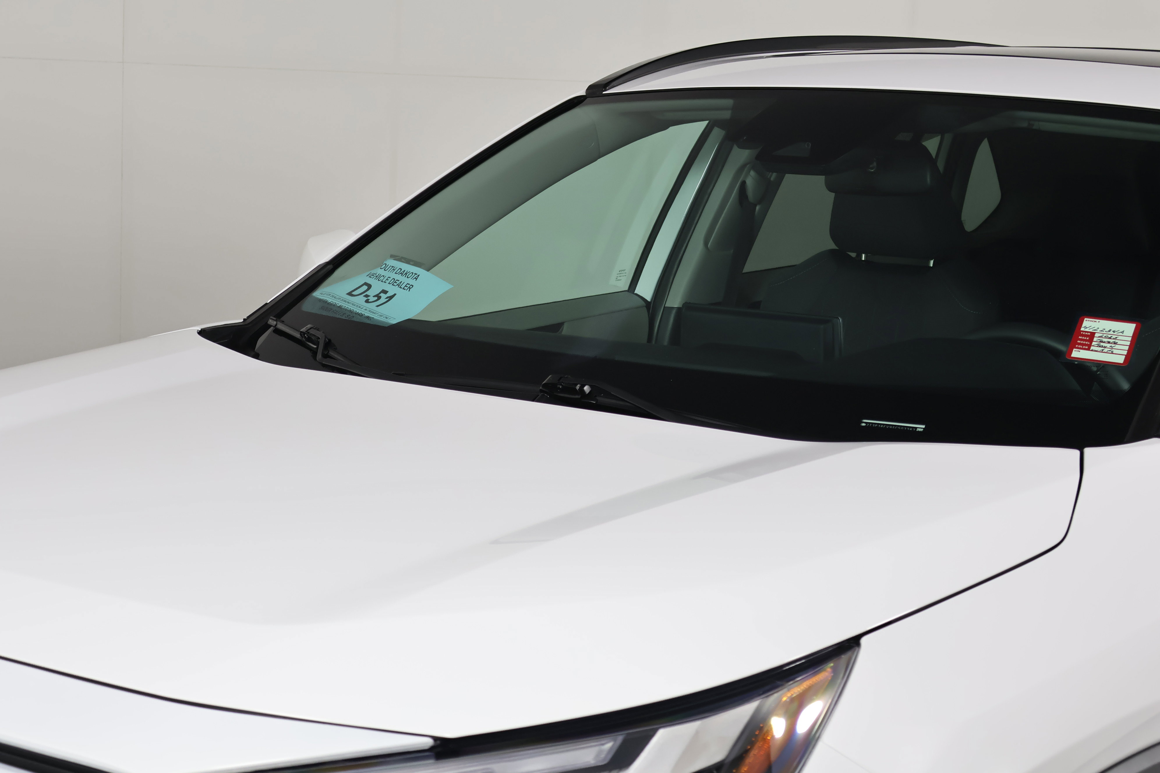 Used 2025 Toyota RAV4 XLE w/ Convenience Package image 12